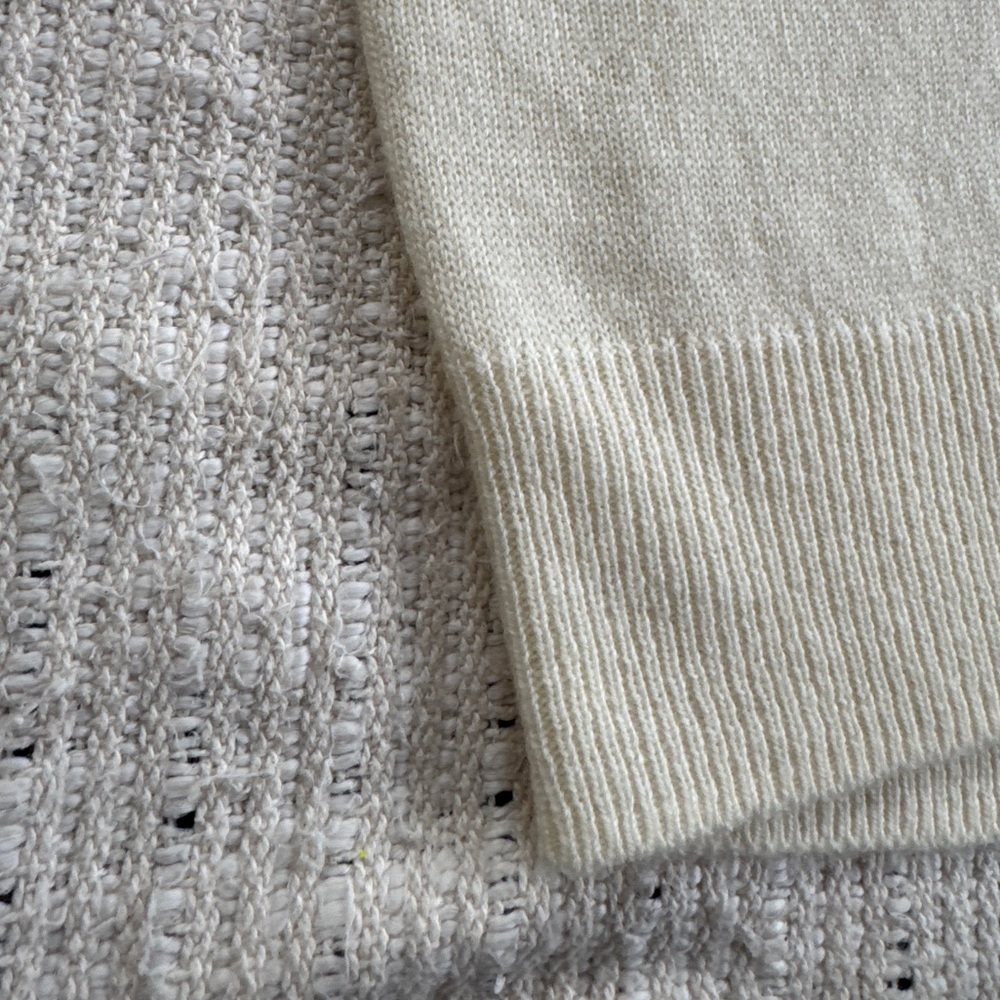 NWOT 100% Lambswool V-Neck Cardigan in Off-White - Size XS/S Button up - Picture 9 of 11